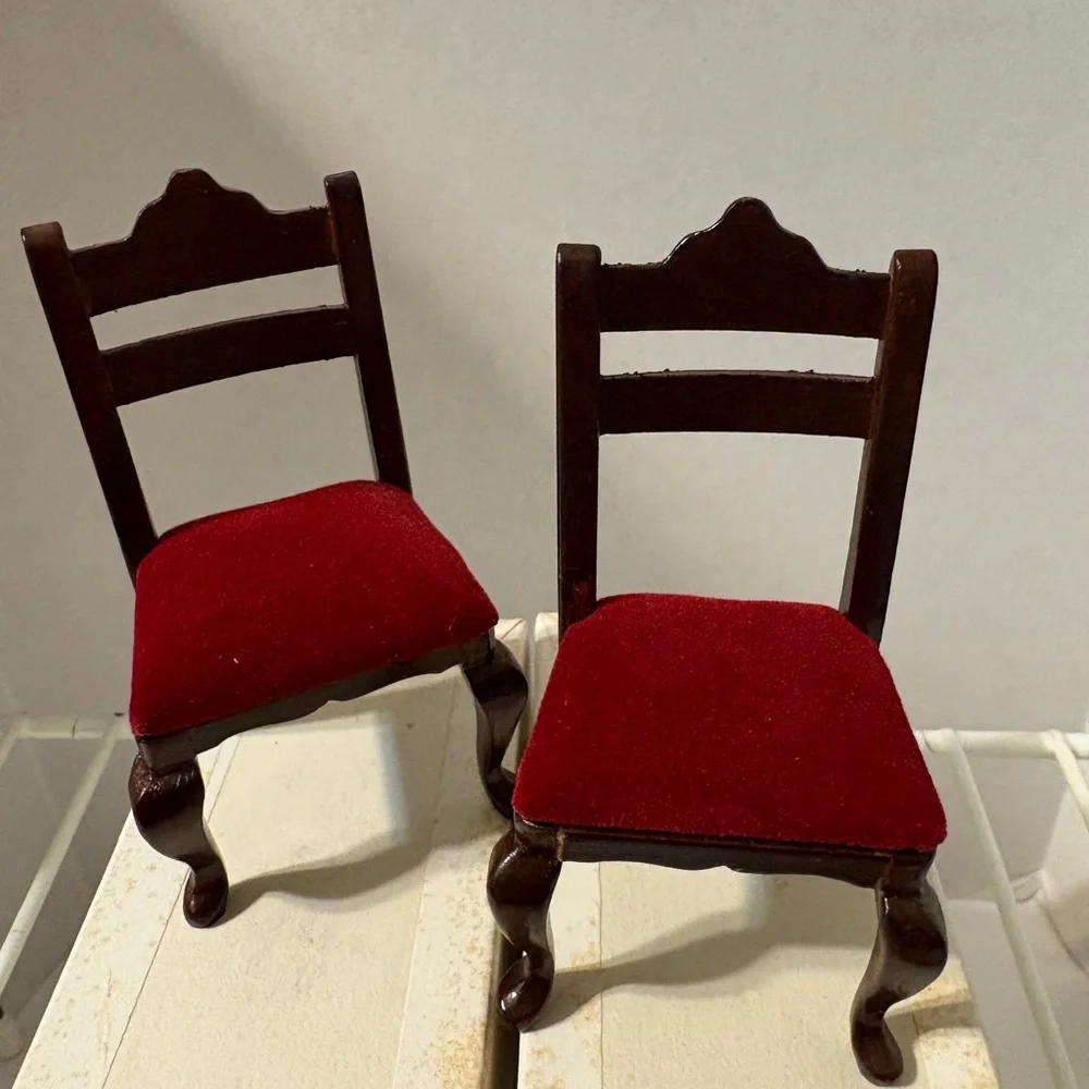 vintage dollhouse Queen Anne Leg kitchen straight chair red velvet cushion set 2